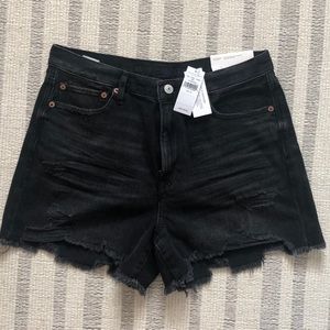 NWT American Eagle 90s Boyfriend Shorts